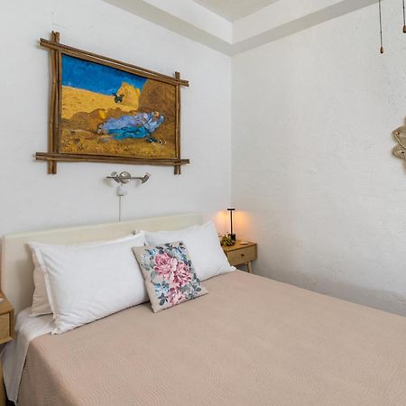 Aegean View - Seaside Apartment In Syros Azolimnos Syros Exterior photo