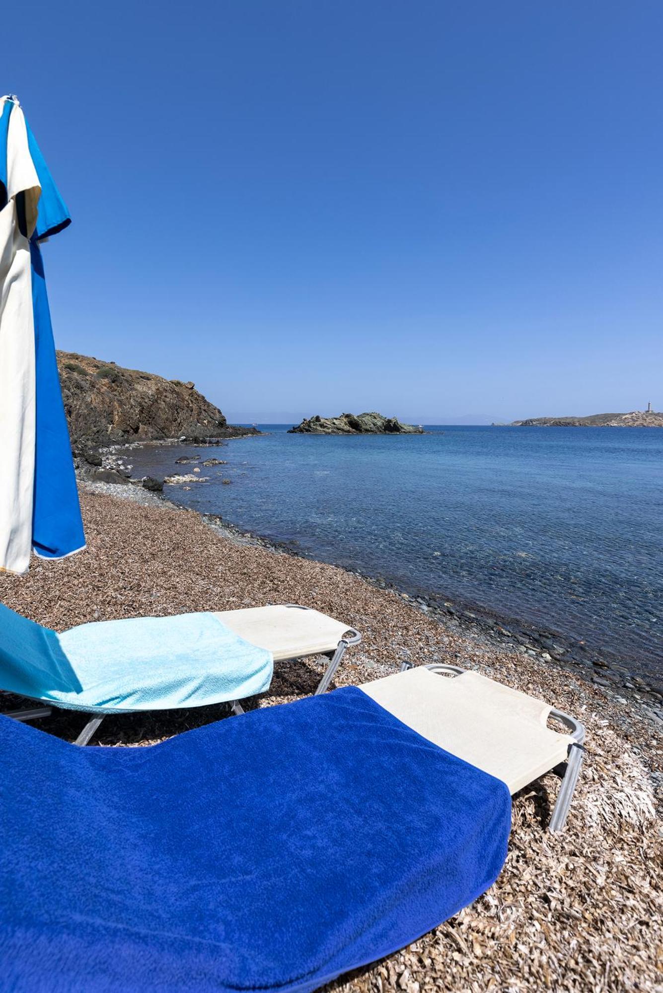 Aegean View - Seaside Apartment In Syros Azolimnos Syros Exterior photo